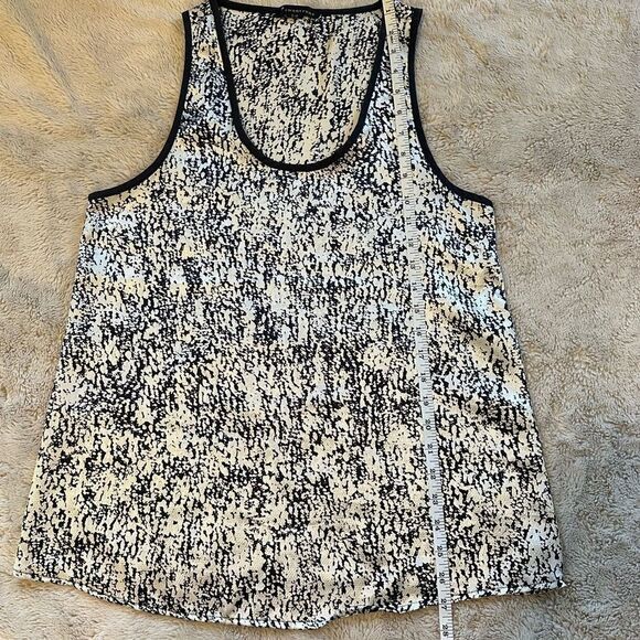 Forever 21 Printed Sleeveless Blouse - Picture 4 of 6